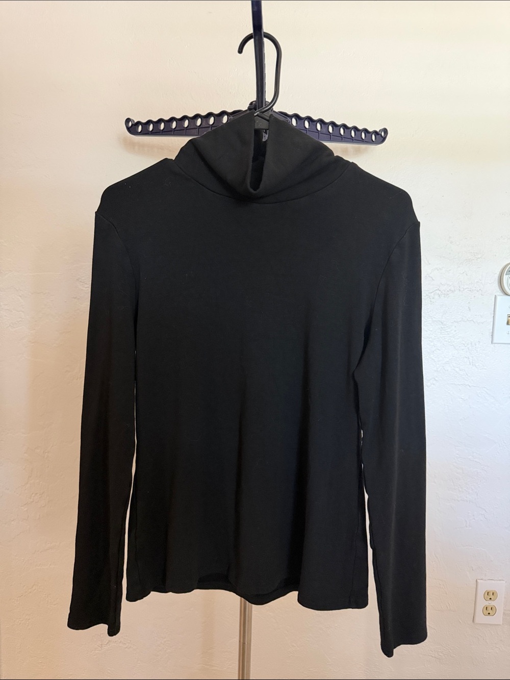 Women's Black Turtleneck Long-Sleeve Top
